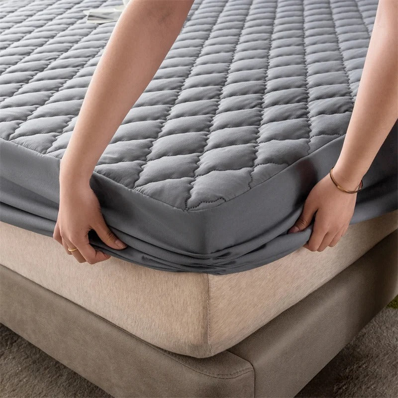 HydroLock™ | Funda impermeable protectora de colchón + 2 fundas de almohada de regalo